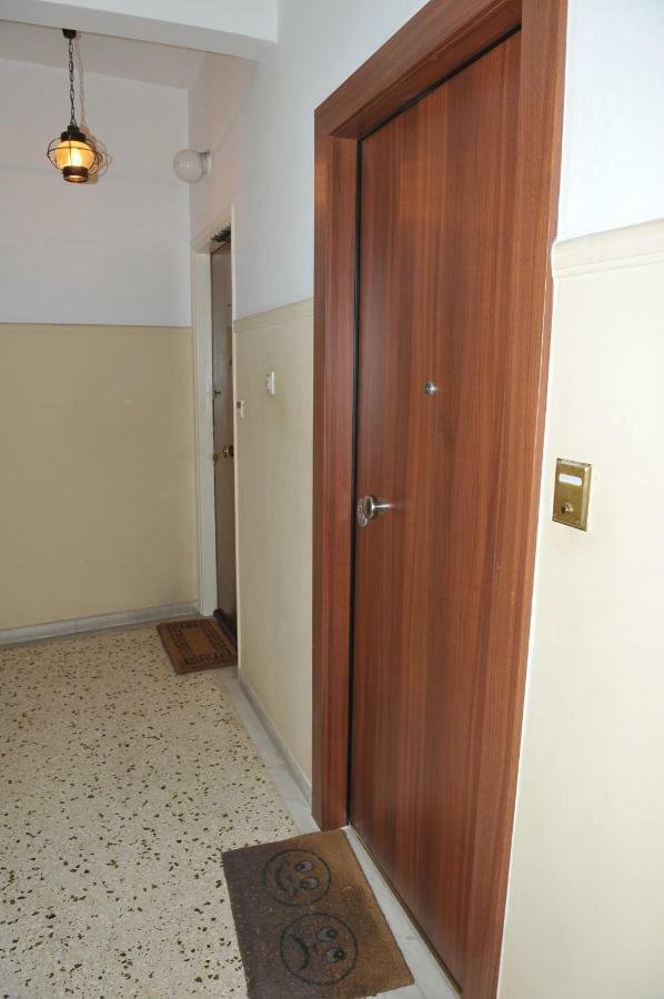 Cozy Acropolis Apartment Athens Exterior photo